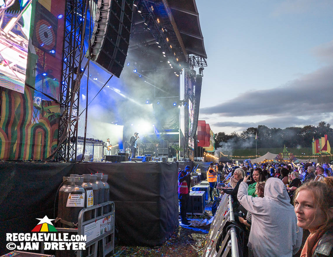 Barrington Levy, Sean Paul, Lila Iké, The Legendary Wailers feat. Junior Marvin