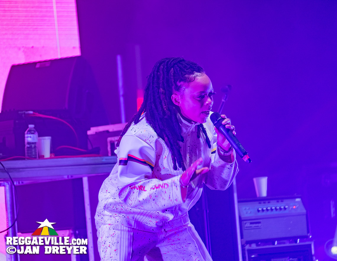 Barrington Levy, Sean Paul, Lila Iké, The Legendary Wailers feat. Junior Marvin