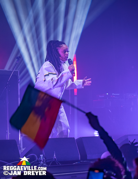 Barrington Levy, Sean Paul, Lila Iké, The Legendary Wailers feat. Junior Marvin