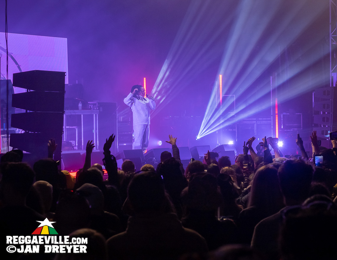 Barrington Levy, Sean Paul, Lila Iké, The Legendary Wailers feat. Junior Marvin
