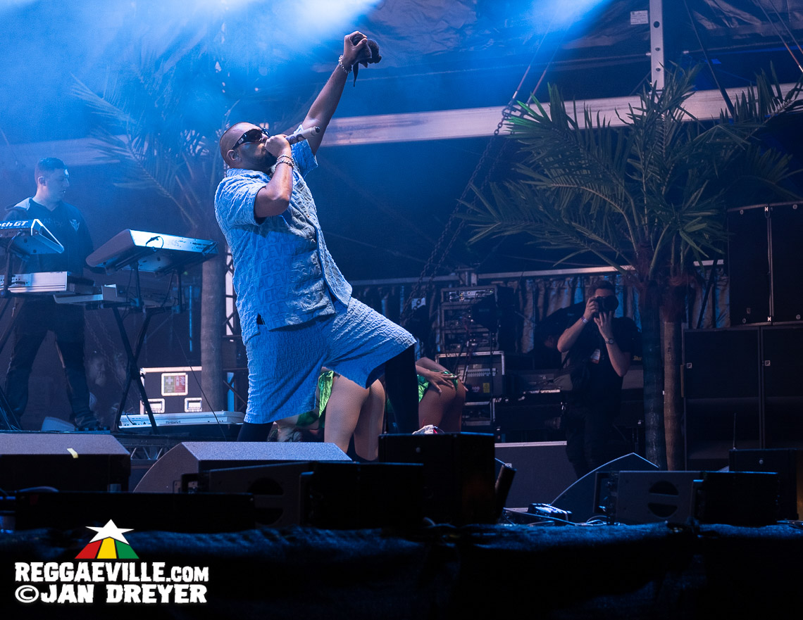 Barrington Levy, Sean Paul, Lila Iké, The Legendary Wailers feat. Junior Marvin
