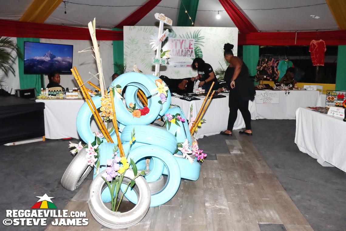 Roze Don, Moyann, Jah Vinci, Stalk Ashley and more...