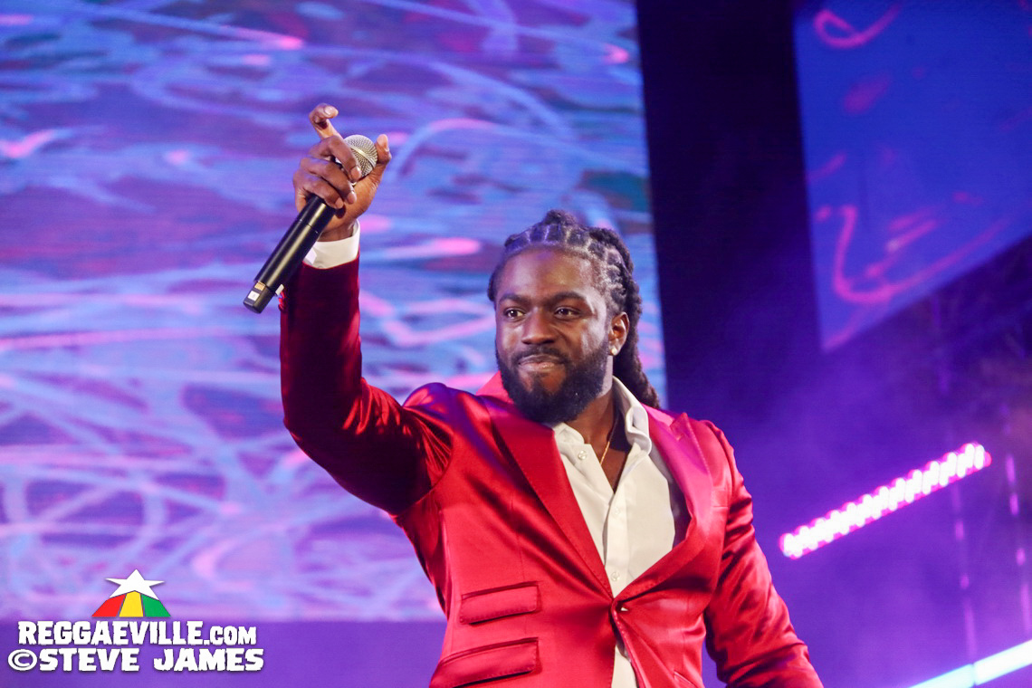 Freddie McGregor with Stephen & Chino McGregor