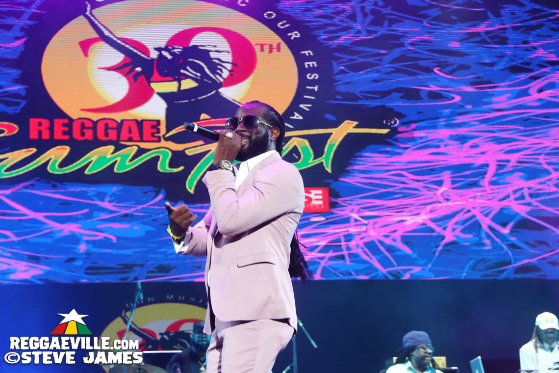 Freddie McGregor with Stephen & Chino McGregor