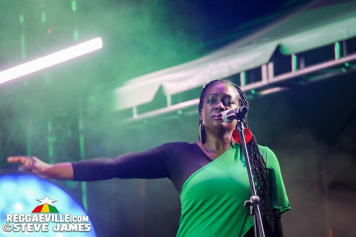 Freddie McGregor with Stephen & Chino McGregor