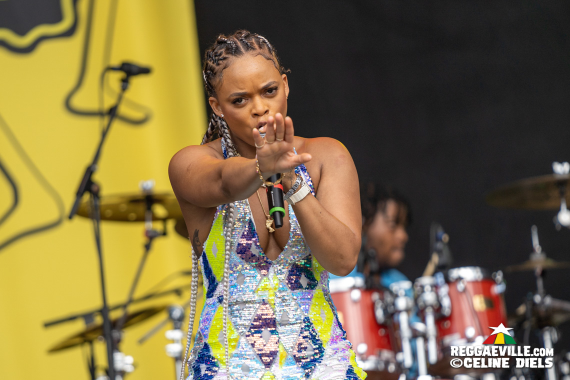 Lila Iké feat. Jaz Elise, Inner Circle