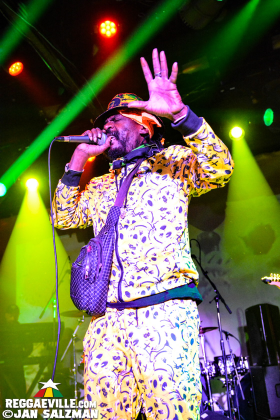 Sister Nancy & Soul Syndicate with Tippa Lee