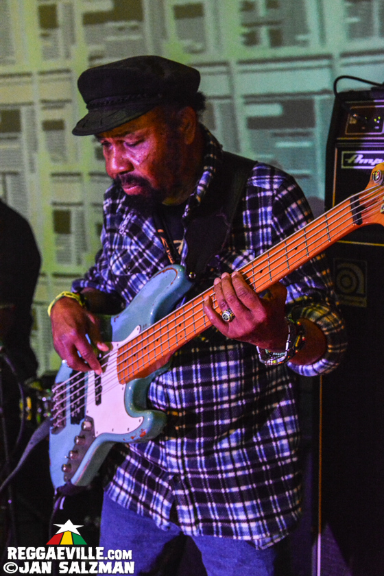 Sister Nancy & Soul Syndicate with Tippa Lee