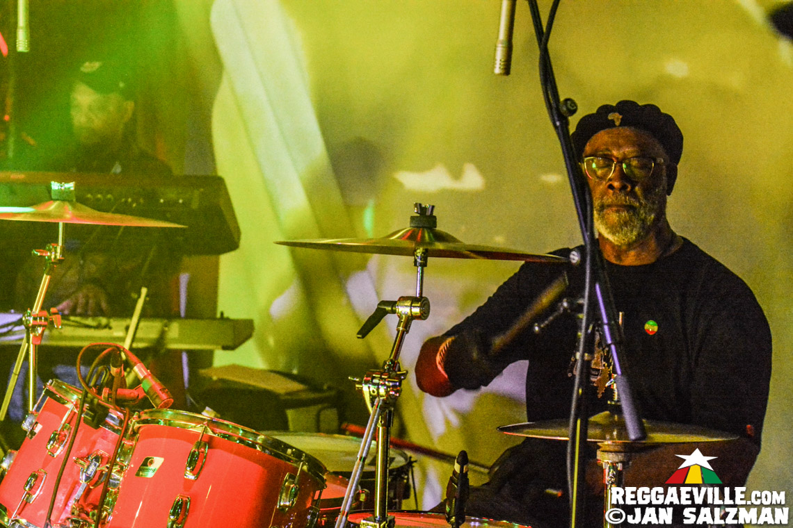 Sister Nancy & Soul Syndicate with Tippa Lee