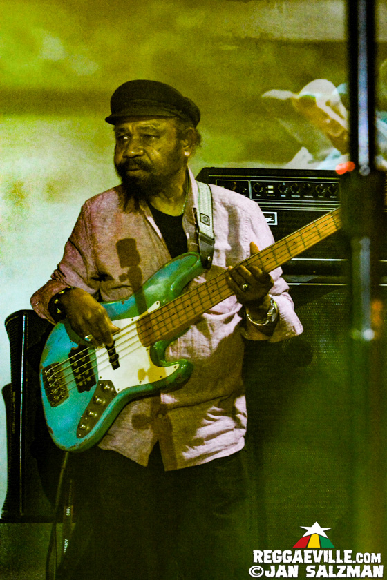 Sister Nancy & Soul Syndicate