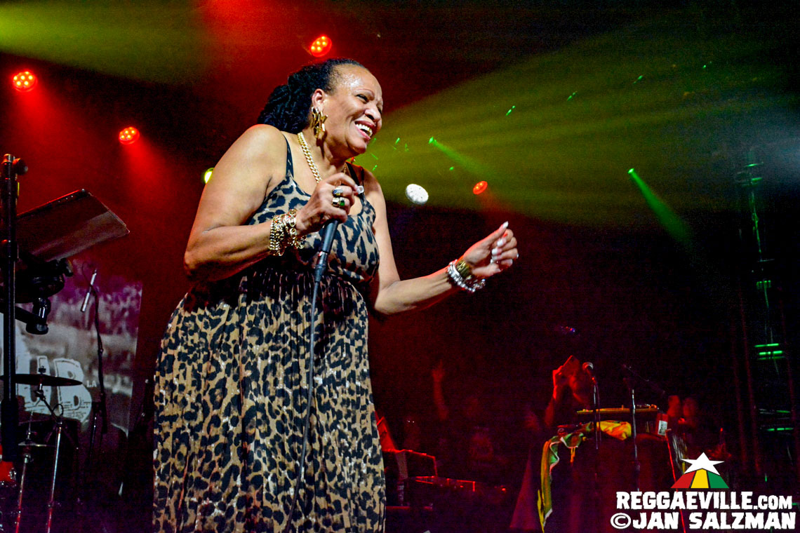 Sister Nancy & Soul Syndicate