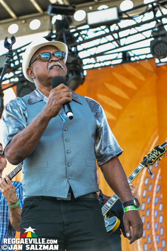 Johnny Clarke, Soul Syndicate, The Clarendonians