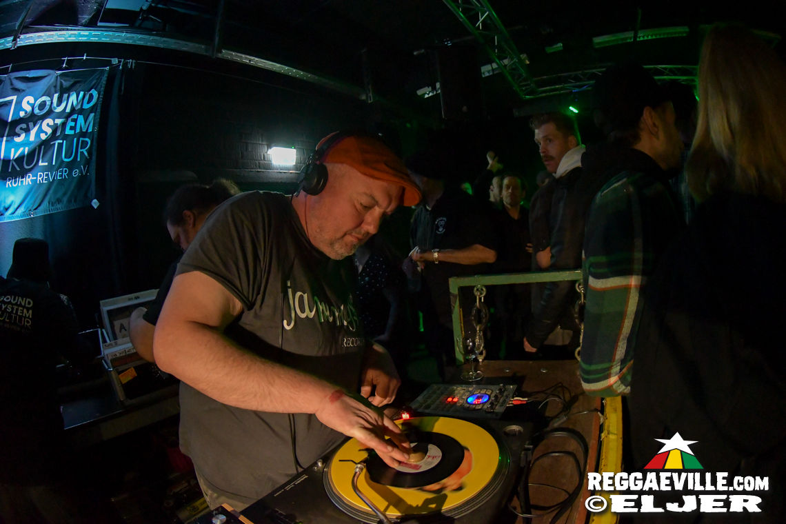 Helmut Philipps, Jah Schulz, Zion Garden and more...