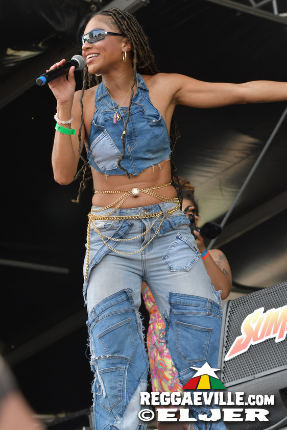 Naomi Cowan, Samora, INTI