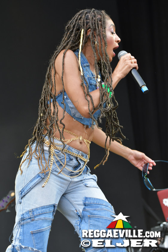 Naomi Cowan, Samora, INTI