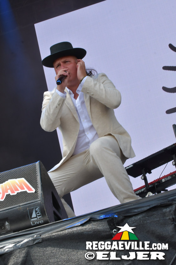 Naomi Cowan, Samora, INTI