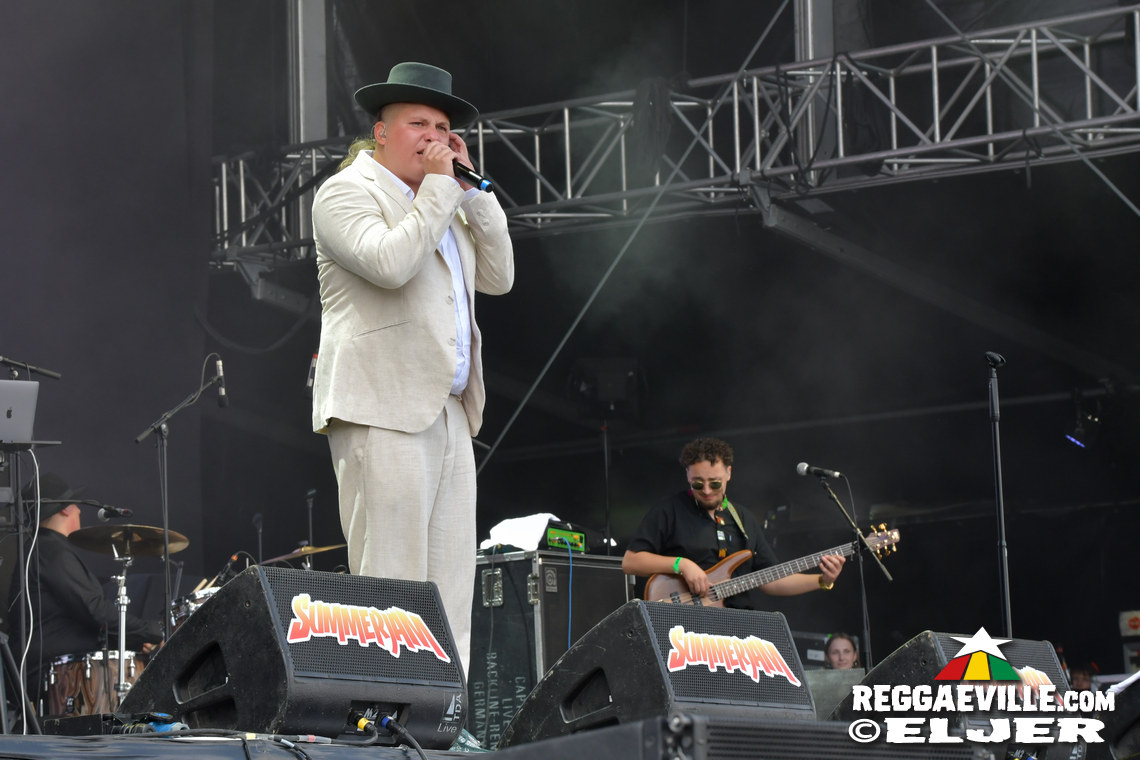 Naomi Cowan, Samora, INTI