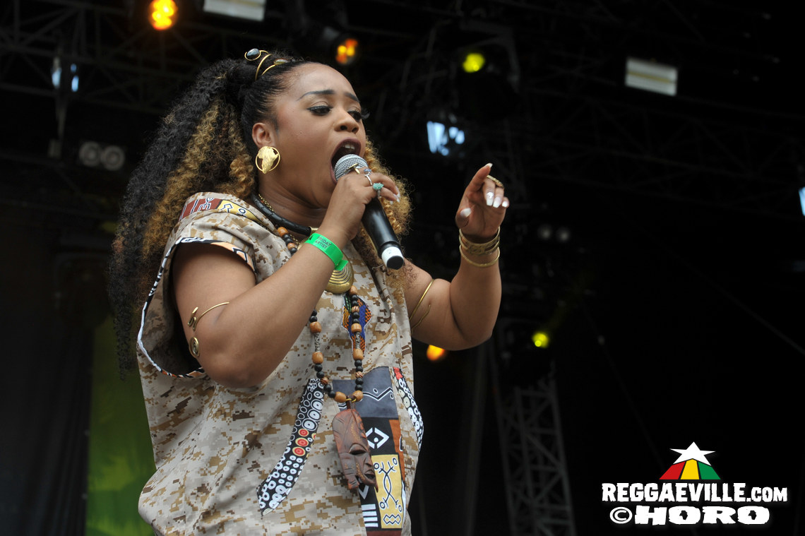 Naomi Cowan, Samora, INTI