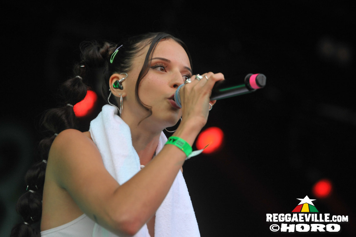 Jan Delay & Disko No.1, Nina Chuba