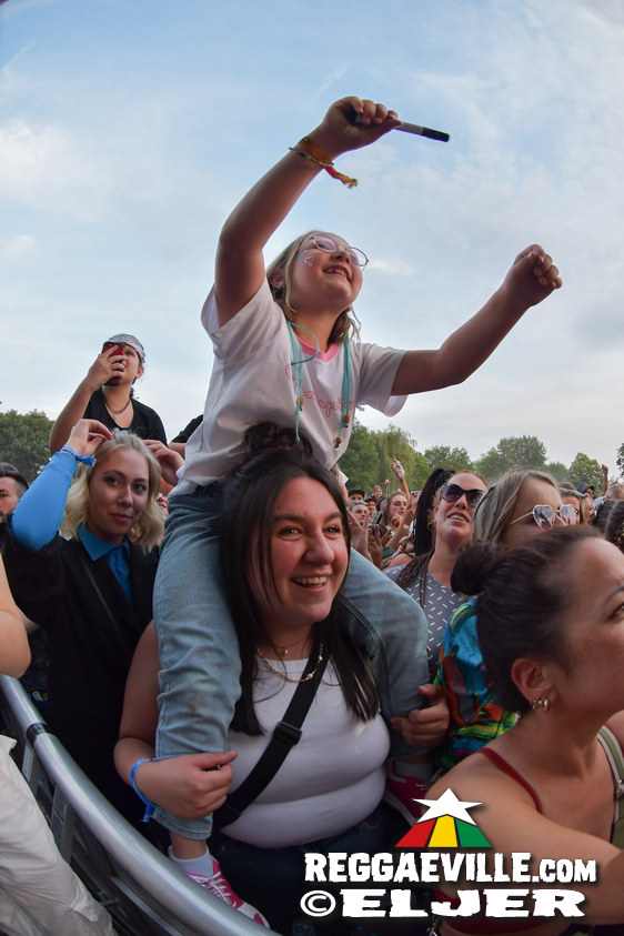 Jan Delay & Disko No.1, Nina Chuba