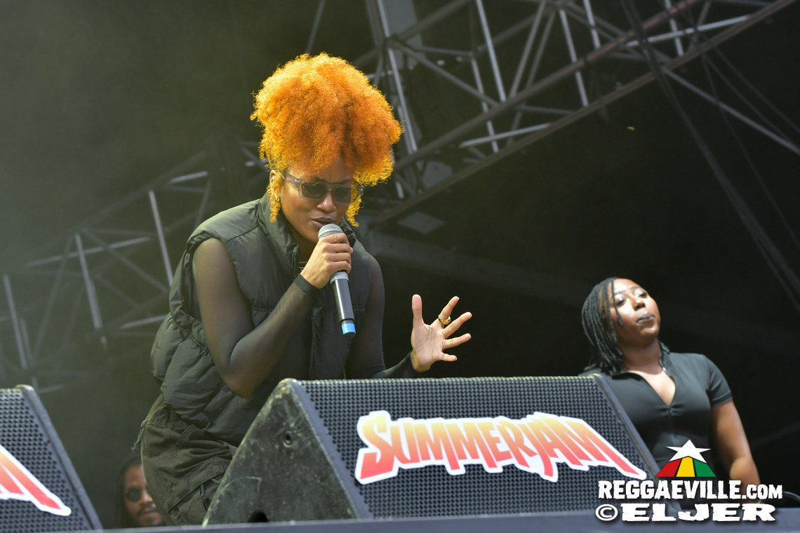 Jaz Elise, Treesha, Yaksta