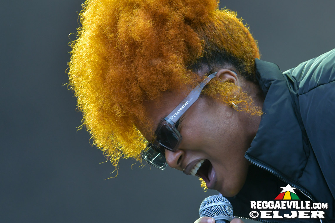 Jaz Elise, Treesha, Yaksta