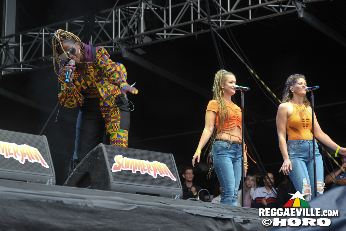 Jaz Elise, Treesha, Yaksta