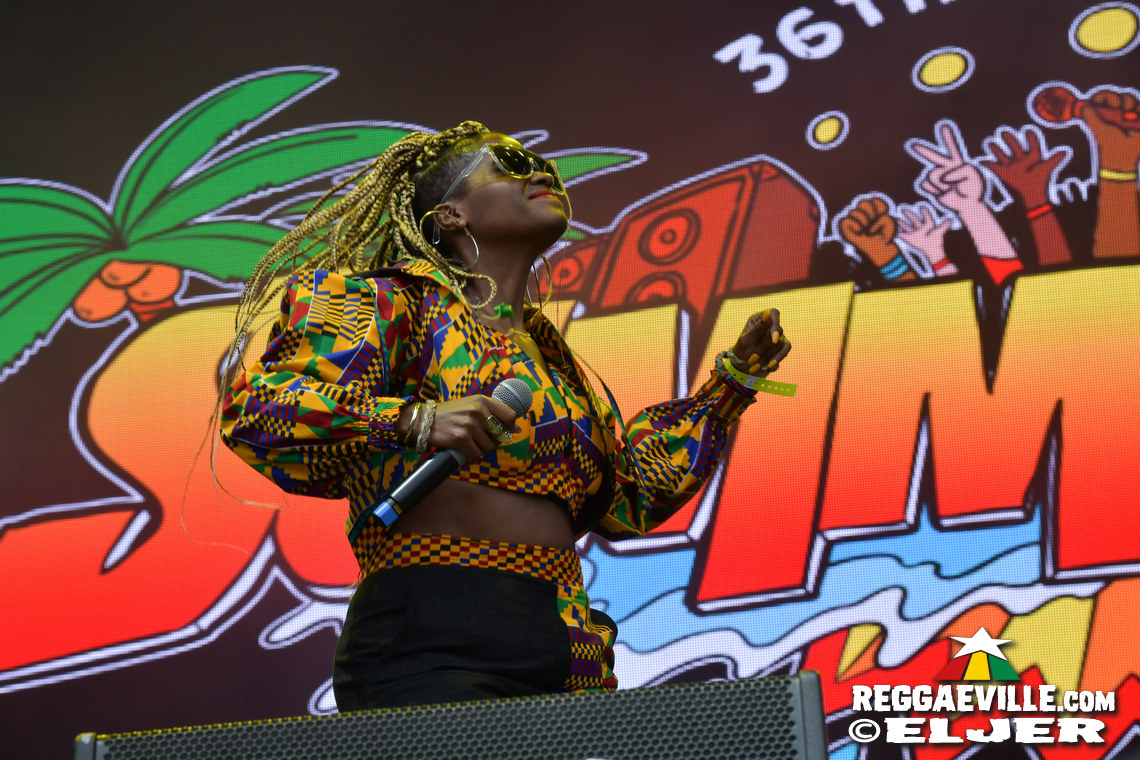 Jaz Elise, Treesha, Yaksta