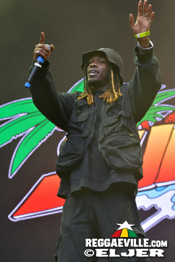 Jaz Elise, Treesha, Yaksta