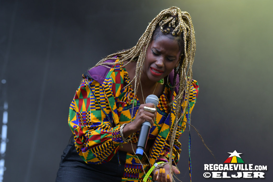 Jaz Elise, Treesha, Yaksta