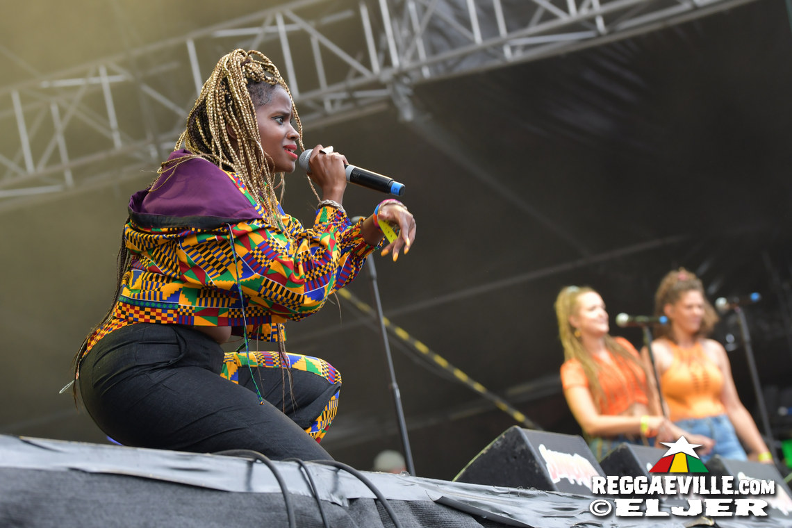 Jaz Elise, Treesha, Yaksta