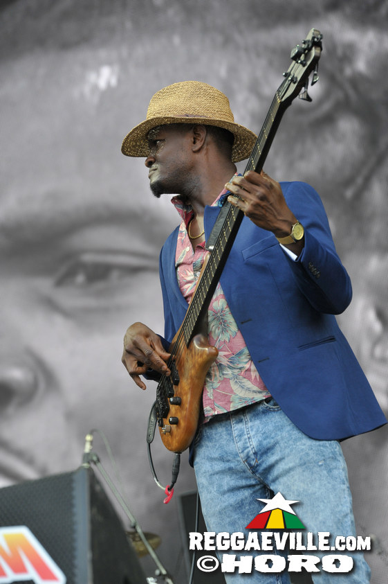 Jaz Elise, Treesha, Yaksta