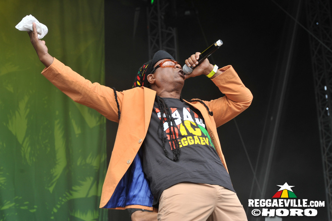 Third World, Mortimer, Tatik