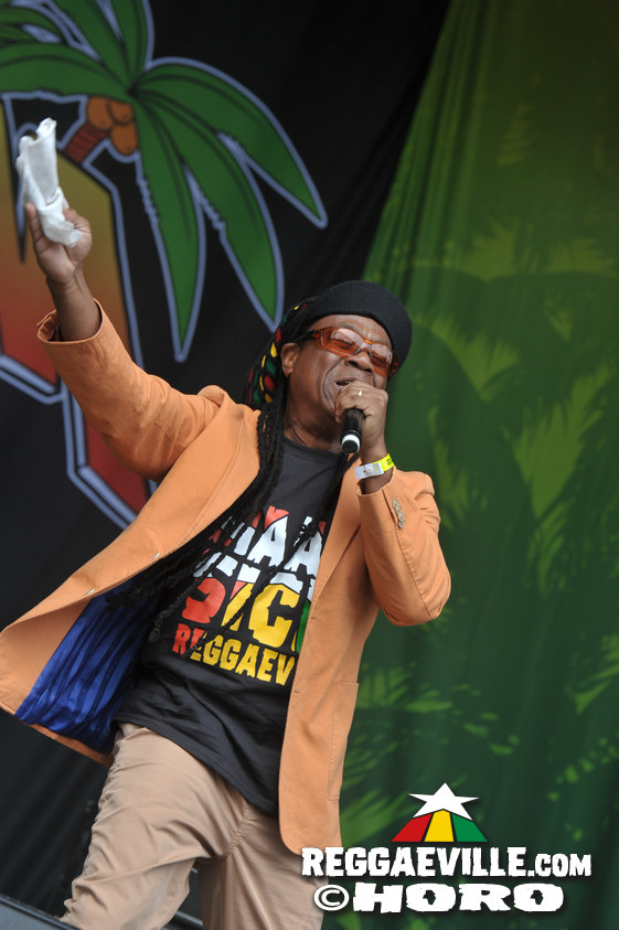 Third World, Mortimer, Tatik