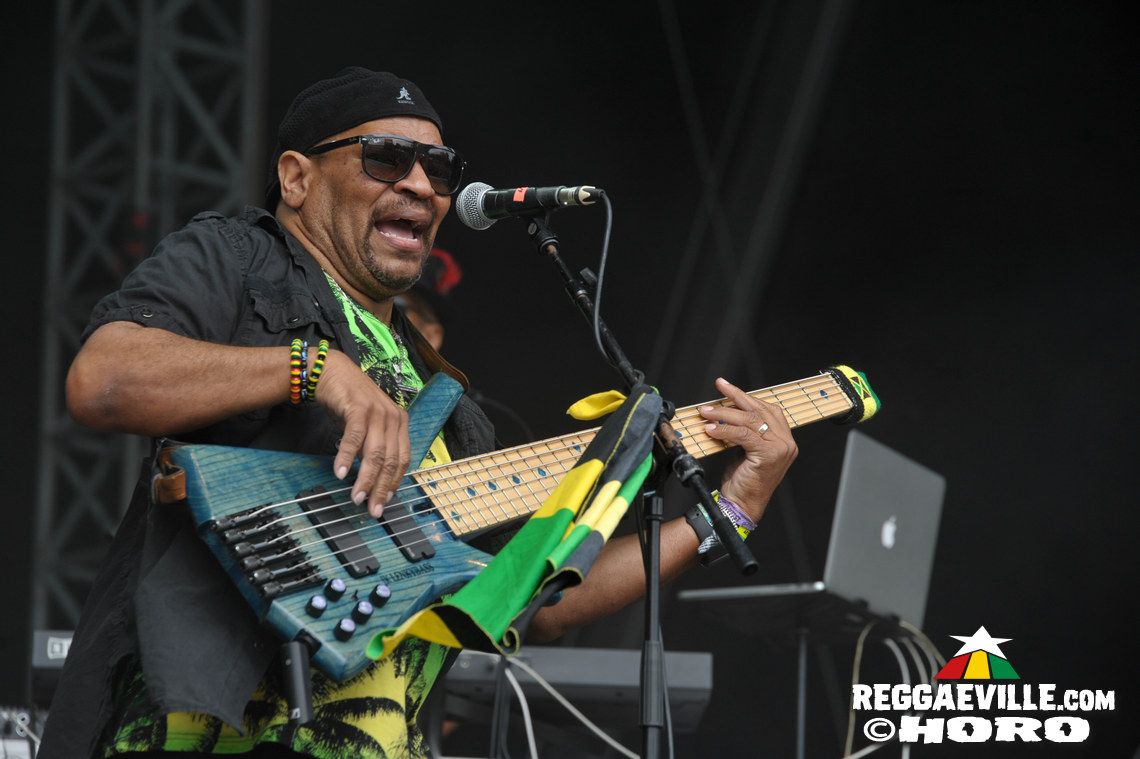 Third World, Mortimer, Tatik