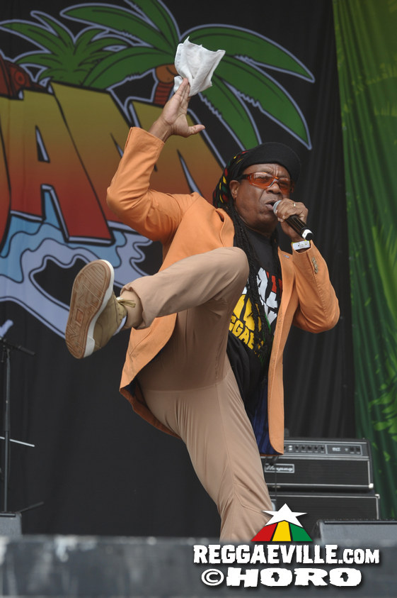 Third World, Mortimer, Tatik