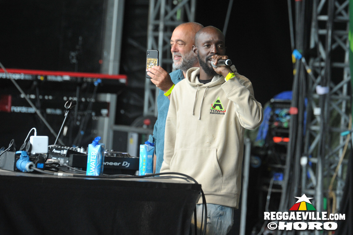 Third World, Mortimer, Tatik