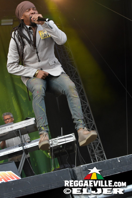 Anthony B, Turbulence with House of Riddim, Barrington Levy