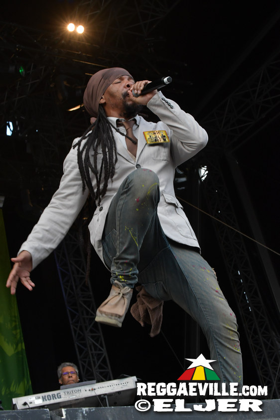 Anthony B, Turbulence with House of Riddim, Barrington Levy