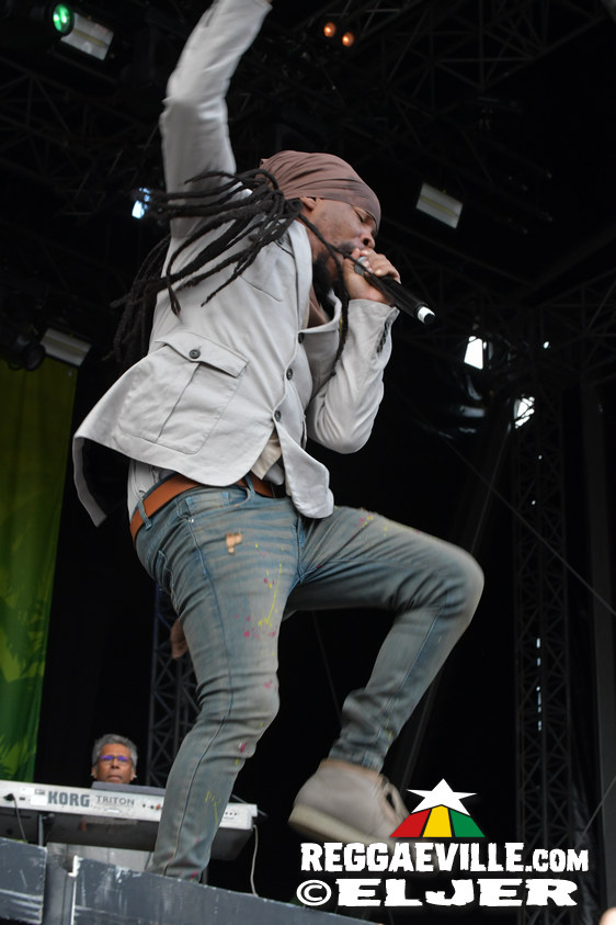 Anthony B, Turbulence with House of Riddim, Barrington Levy