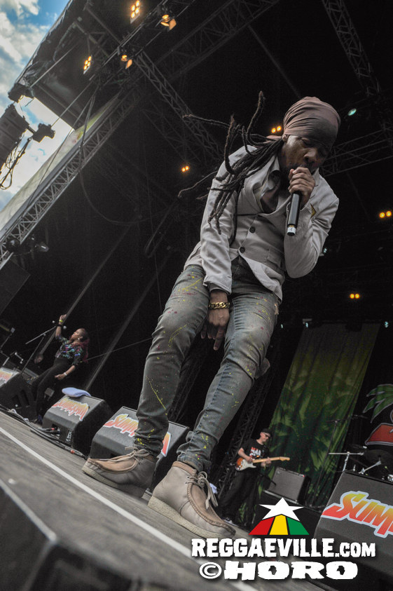 Anthony B, Turbulence with House of Riddim, Barrington Levy