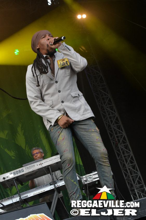 Anthony B, Turbulence with House of Riddim, Barrington Levy