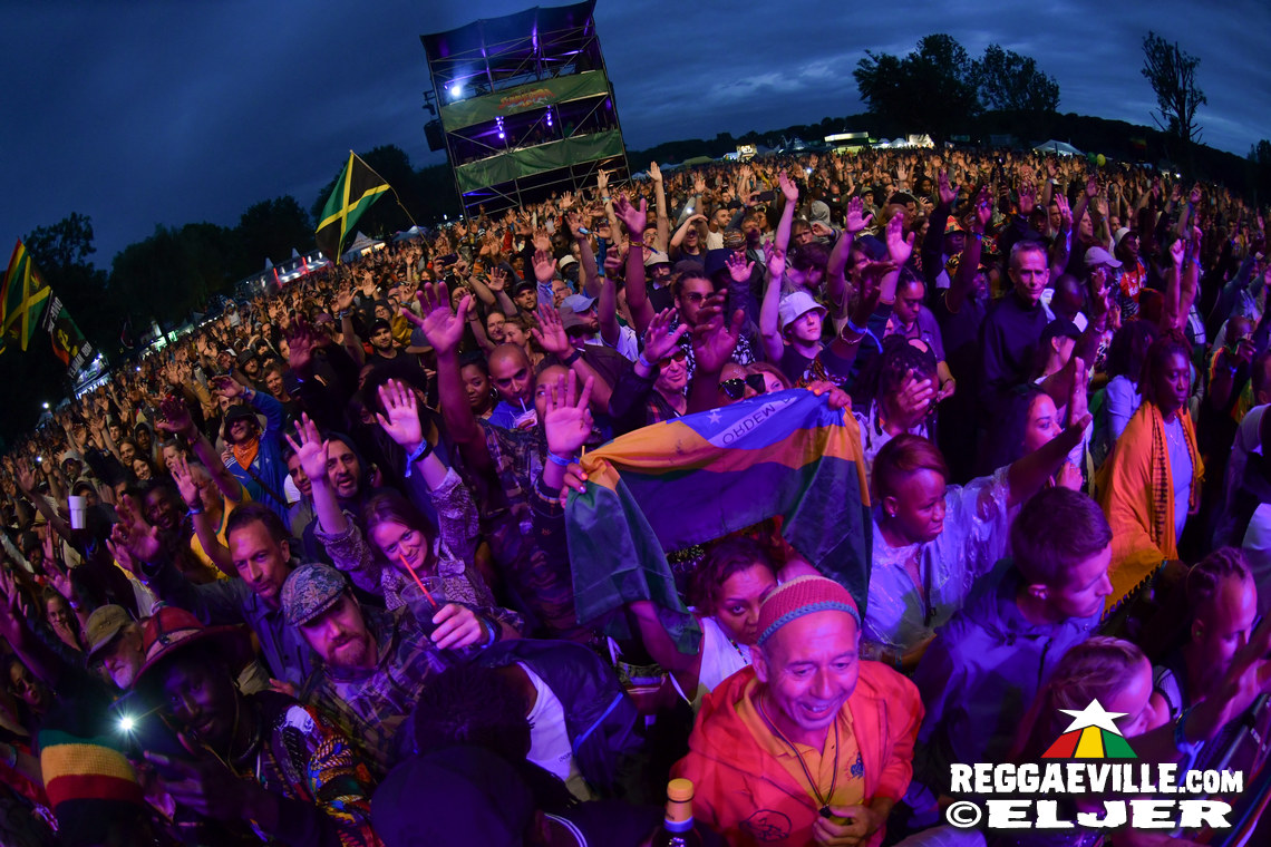 Anthony B, Turbulence with House of Riddim, Barrington Levy