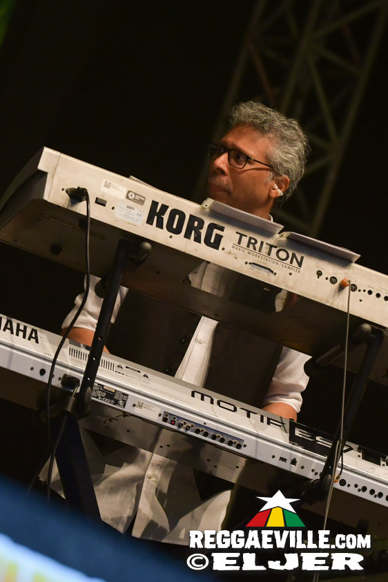 Anthony B, Turbulence with House of Riddim, Barrington Levy