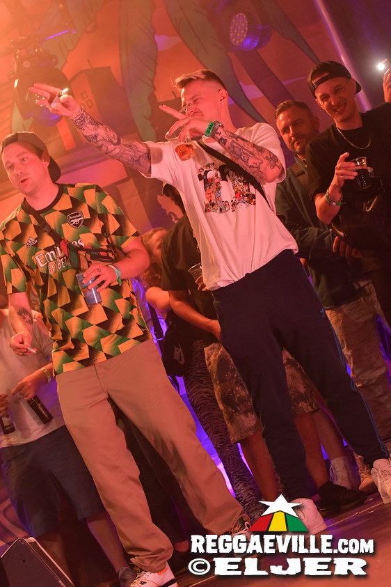 Bay-C feat. CrazyHype