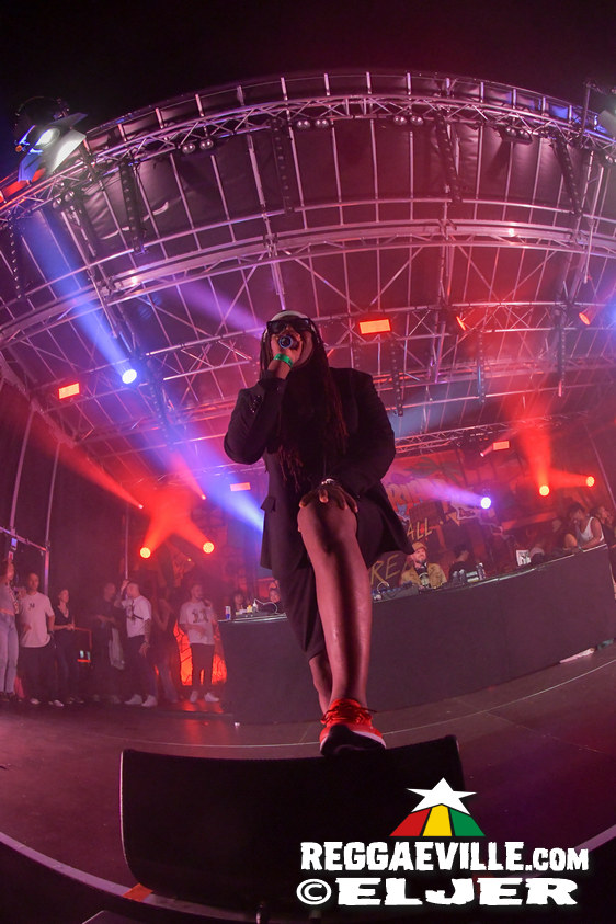 Bay-C feat. CrazyHype