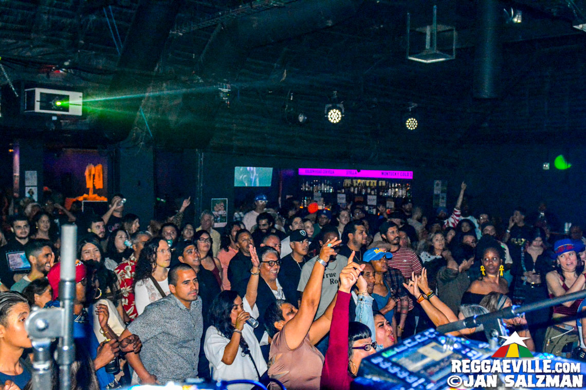 Wailing Souls, Blaze Mob