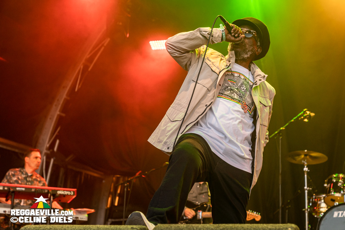 Mike Love, Samora, Johnny Osbourne, Admiral Tibet, Kenny B