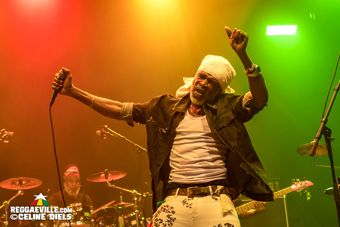 Mike Love, Samora, Johnny Osbourne, Admiral Tibet, Kenny B