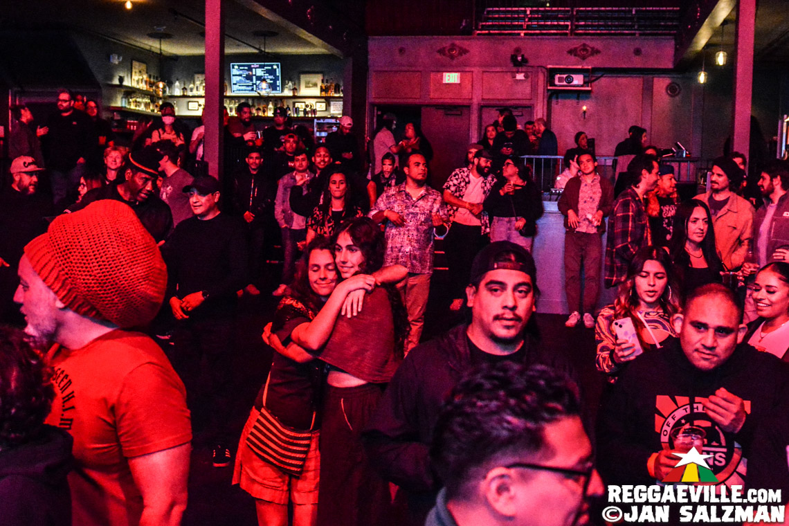 Alborosie, F.Y.A.H, Jwadi